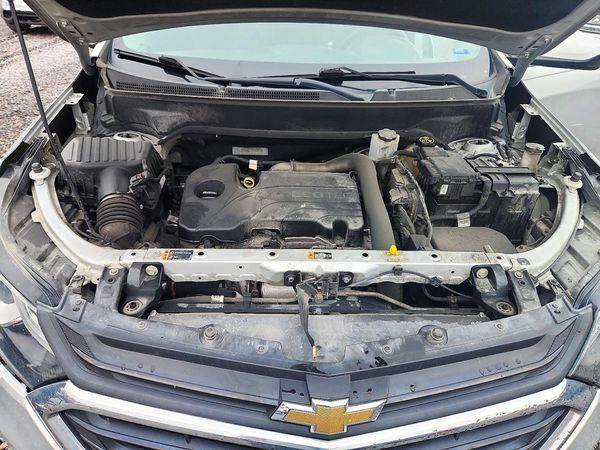 2018 CHEVROLET EQUINOX LT (1LT) — Engine bay