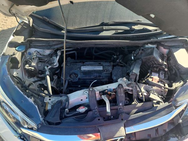 2015 HONDA CRV EX-L — Engine bay