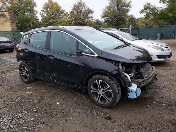2017 CHEVROLET BOLT Premier — Passenger 3/4
