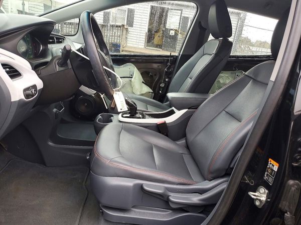 2017 CHEVROLET BOLT Premier — DENT