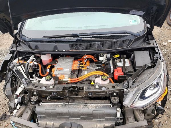 2017 CHEVROLET BOLT Premier — Engine bay