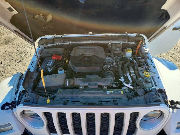 2021 JEEP WRANGLER Unlimited Sahara 4XE — Engine bay