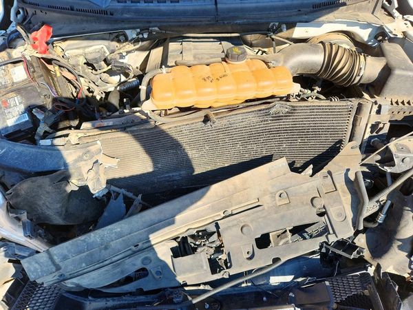 2017 FORD F150 Regular Cab — Engine bay