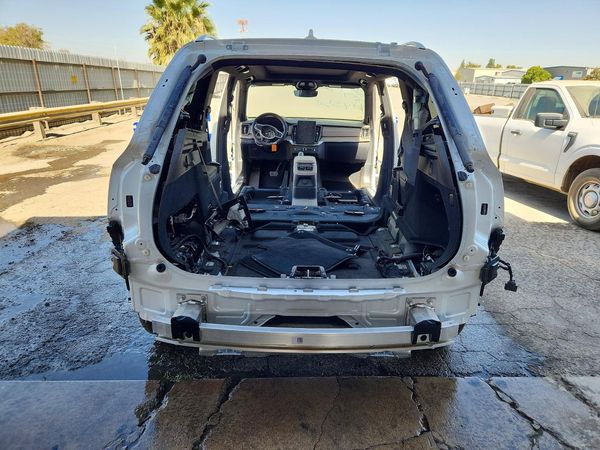2026 VOLVO XC90 Plus Bright — DIRR