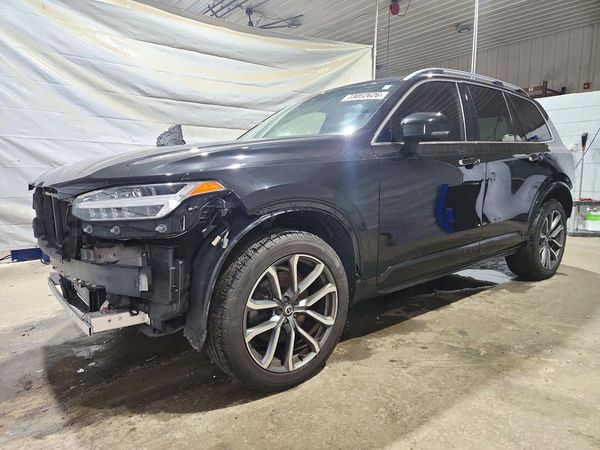 2018 VOLVO XC90 — DSFA — Front 3/4