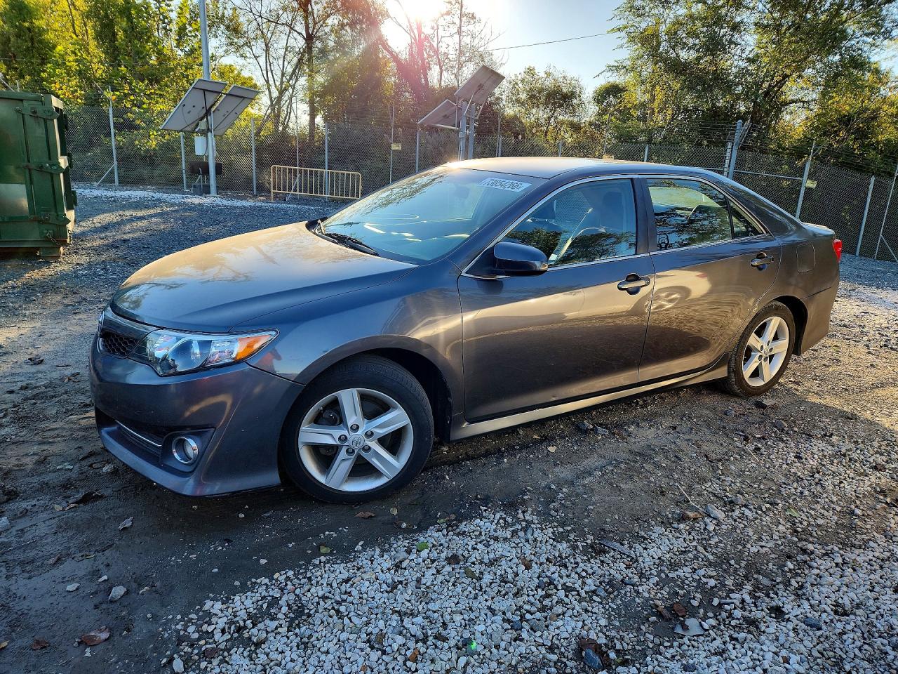 2013 TOYOTA CAMRY — Front 3/4