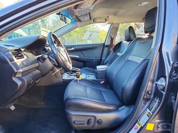 2013 TOYOTA CAMRY — DENT