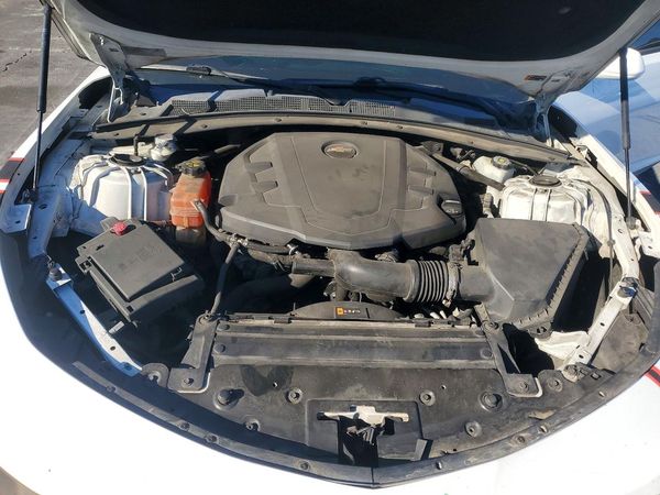 2019 CHEVROLET CAMARO 1LS/1LT — Engine bay