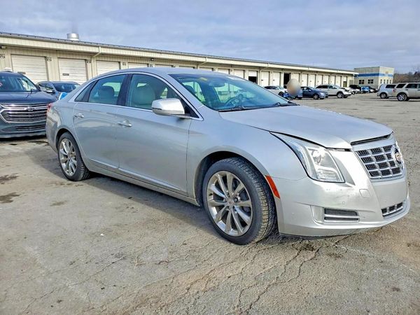 2014 CADILLAC XTS Luxury