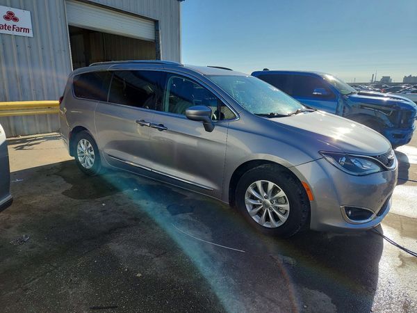 2018 CHRYSLER PACIFICA