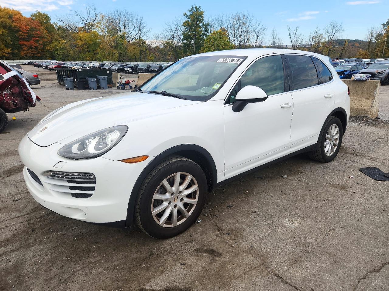 2013 PORSCHE CAYENNE — Front 3/4