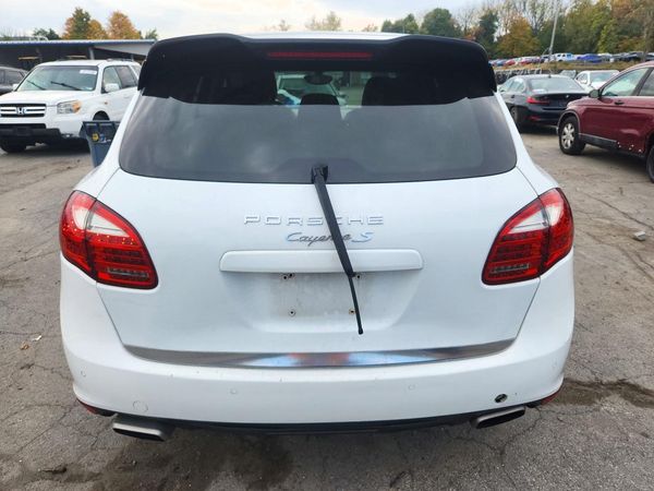 2013 PORSCHE CAYENNE — DIRR