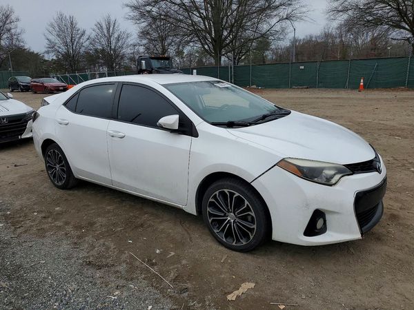 2016 TOYOTA COROLLA
