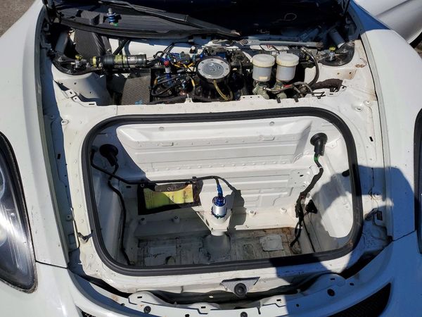 2016 PORSCHE CAYMAN — Engine bay