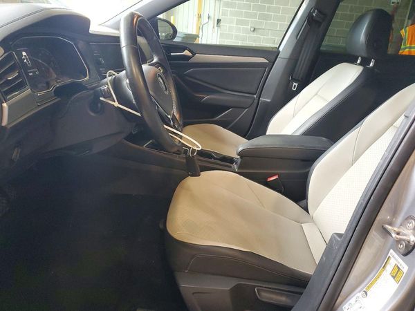 2020 VOLKSWAGEN JETTA S, SE, R-Line — DENT