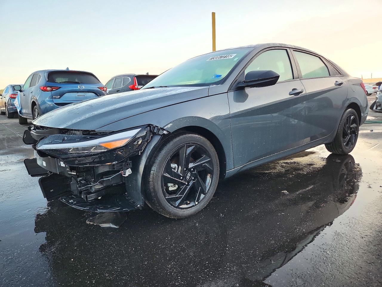 2026 HYUNDAI ELANTRA — Front 3/4