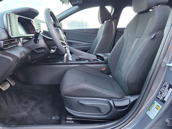 2026 HYUNDAI ELANTRA — DENT