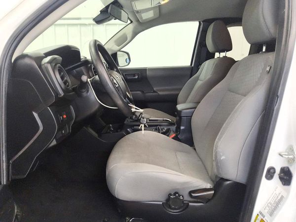2022 TOYOTA TACOMA SR5 — DENT