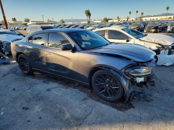 2020 DODGE CHARGER SXT