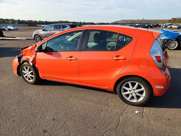 2013 TOYOTA PRIUS — DSRA