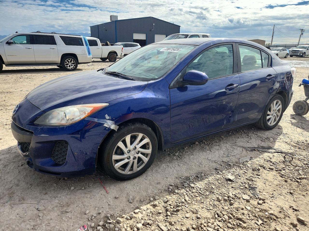 2012 MAZDA 3 Touring/GS — Front 3/4
