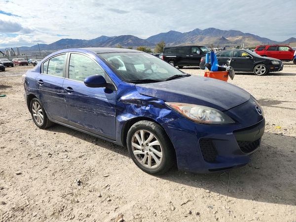 2012 MAZDA 3 Touring/GS — Passenger 3/4