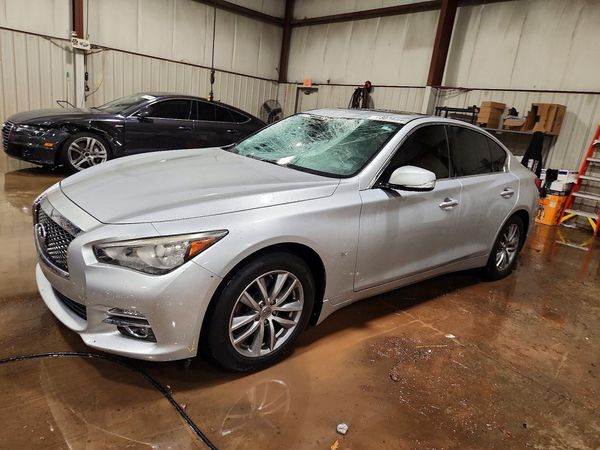 2014 INFINITI Q50 — Front 3/4