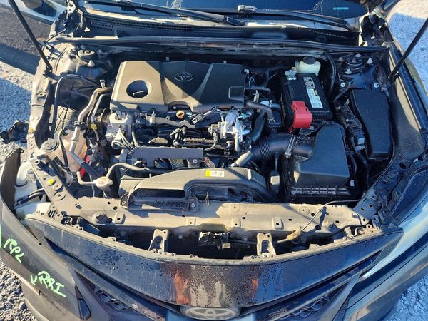 2018 TOYOTA CAMRY L/LE/SE/XLE — Engine bay