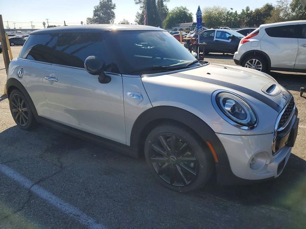 2019 MINI COOPER — Passenger 3/4