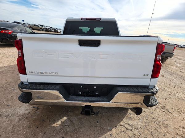 2026 CHEVROLET SILVERADO LT — DIRR