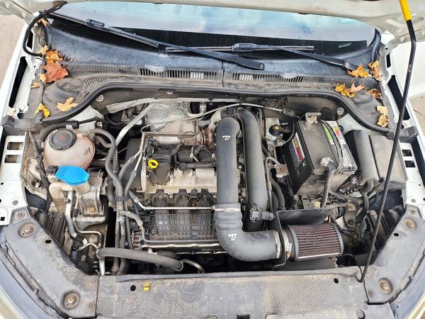 2018 VOLKSWAGEN JETTA SE, Wolfsburg — Engine bay
