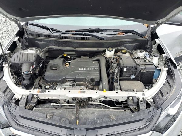 2020 CHEVROLET EQUINOX LS — Engine bay