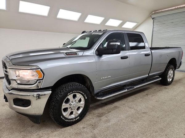 2023 RAM 2500 Big Horn — Front 3/4
