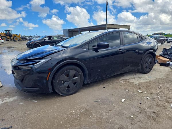 2024 TOYOTA PRIUS — Front 3/4