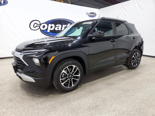 2026 CHEVROLET TRAILBLAZE LT — Front 3/4