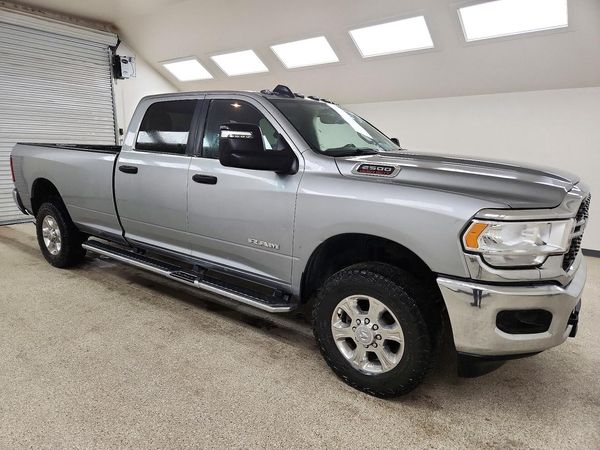 2023 RAM 2500 Big Horn — Passenger 3/4
