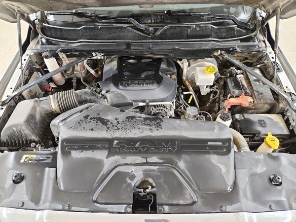 2023 RAM 2500 Big Horn — Engine bay
