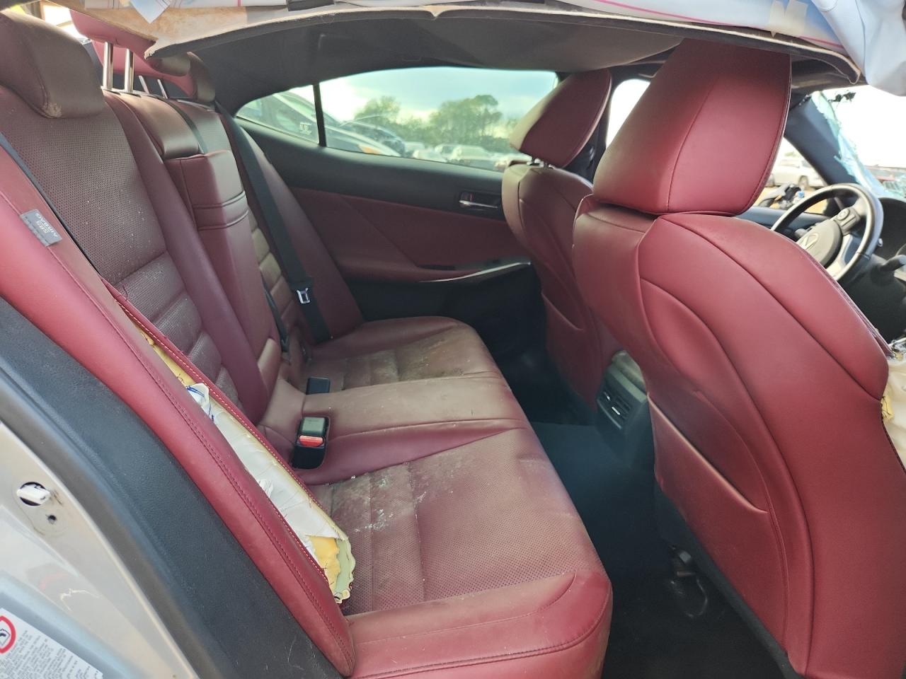 2016 LEXUS IS 200t