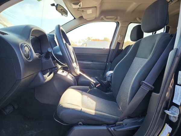 2014 JEEP COMPASS Sport — DENT