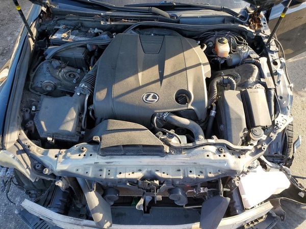 2014 LEXUS IS 250 — Engine bay