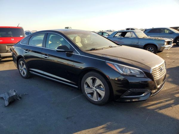 2016 HYUNDAI SONATA L (Low) — Passenger 3/4
