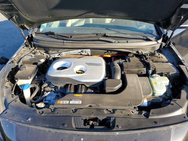 2016 HYUNDAI SONATA L (Low) — Engine bay