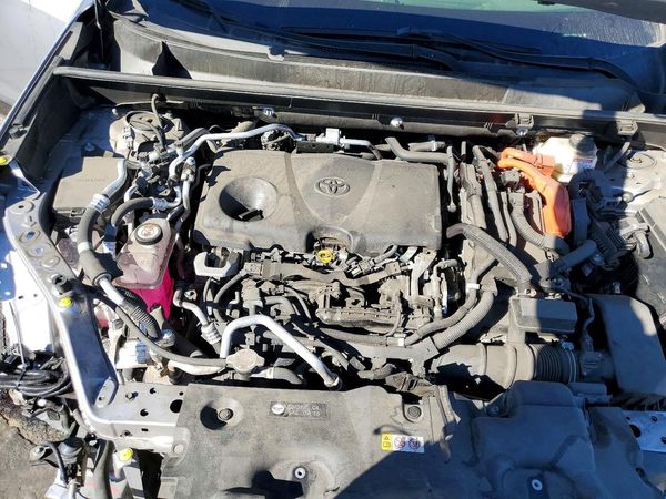 2021 TOYOTA RAV4 XLE Premium — Engine bay