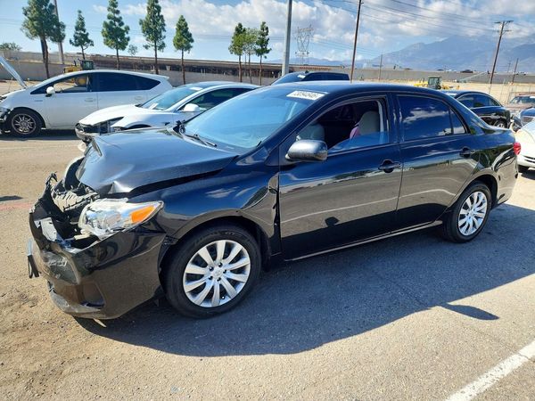 2012 TOYOTA COROLLA — Front 3/4