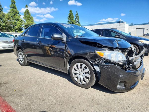 2012 TOYOTA COROLLA — Passenger 3/4