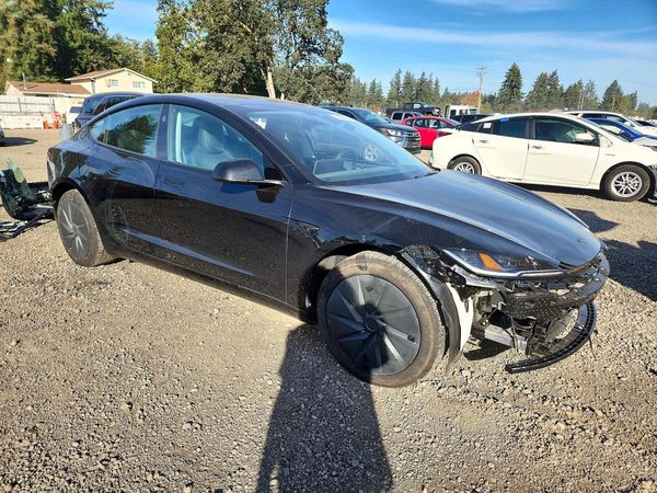 2026 TESLA MODEL 3 — Passenger 3/4