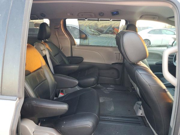 2017 TOYOTA SIENNA LE Mobility/LE — PSRS
