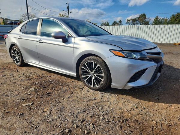 2019 TOYOTA CAMRY L/LE/SE/XLE — Passenger 3/4