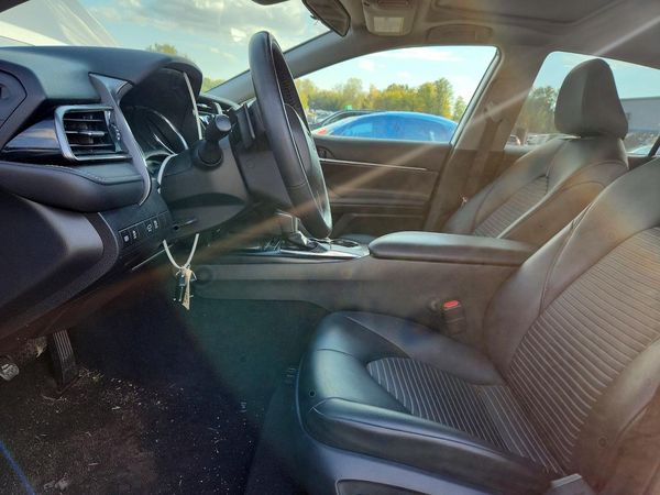 2019 TOYOTA CAMRY L/LE/SE/XLE — DENT