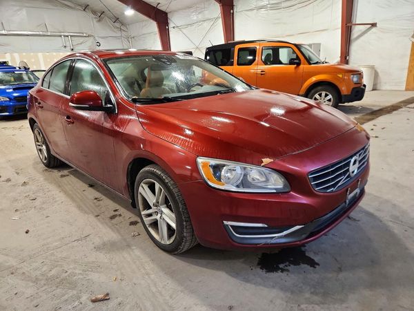 2014 VOLVO S60 — Passenger 3/4